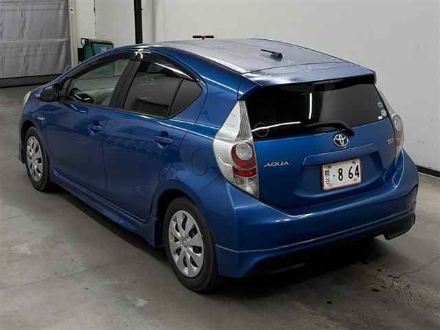 Toyota AQUA 2014 7253667-1