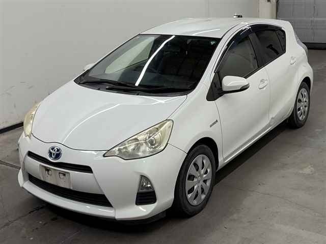 Toyota AQUA 2013 7253668-4