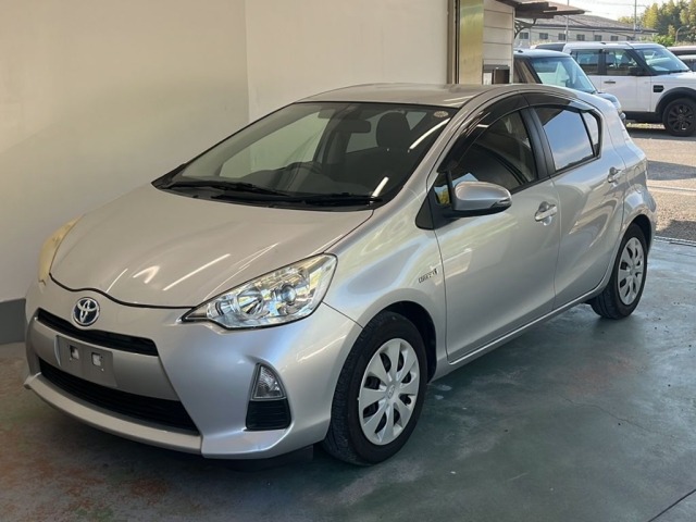 Toyota AQUA 2014 7253676-0