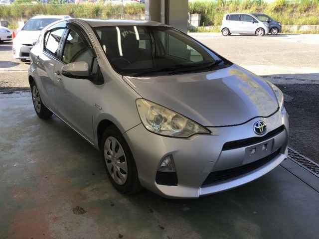 Toyota AQUA 2014 7253676-3