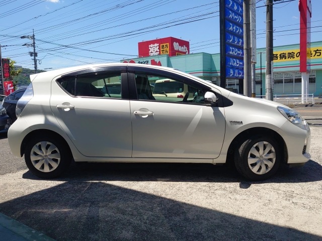 Toyota AQUA 2014 7253709-24