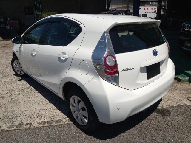 Toyota AQUA 2014 7253709-28