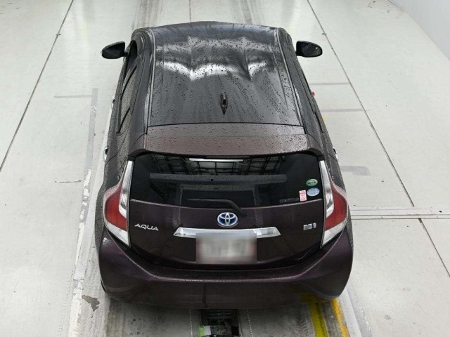 Toyota AQUA 2016 7253710-8