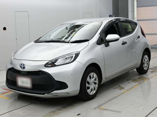 Toyota AQUA 2023 7253714-0