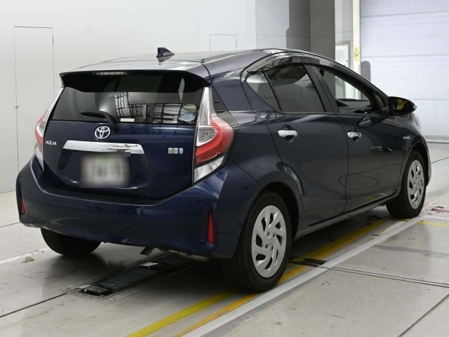 Toyota AQUA 2019 7253715-1