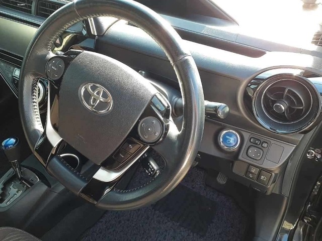 Toyota AQUA 2017 7253716-9