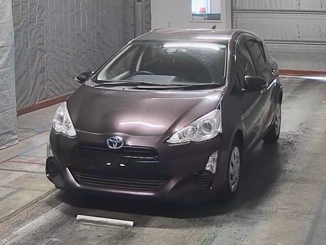 Toyota AQUA 2017 7253717-0