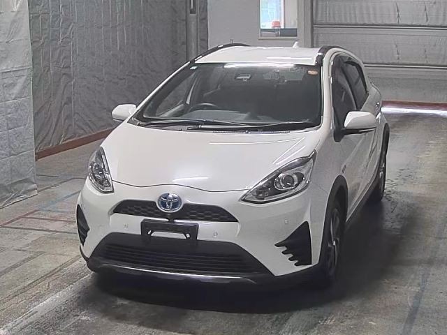 Toyota AQUA 2019 7253723-0
