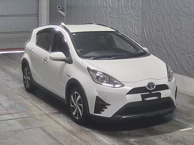Toyota AQUA 2019 7253723-7