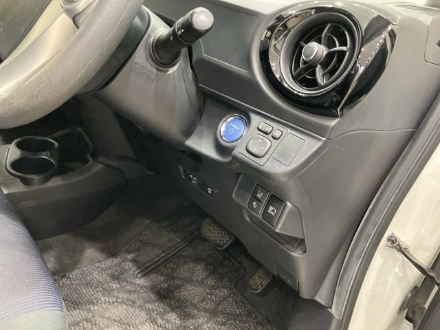 Toyota AQUA 2016 7253732-6