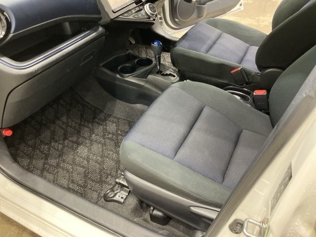Toyota AQUA 2016 7253732-9