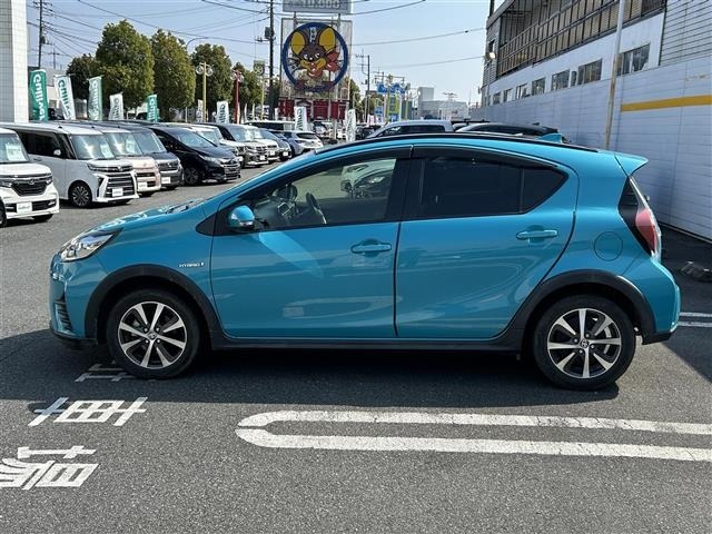 Toyota AQUA 2017 7253836-1