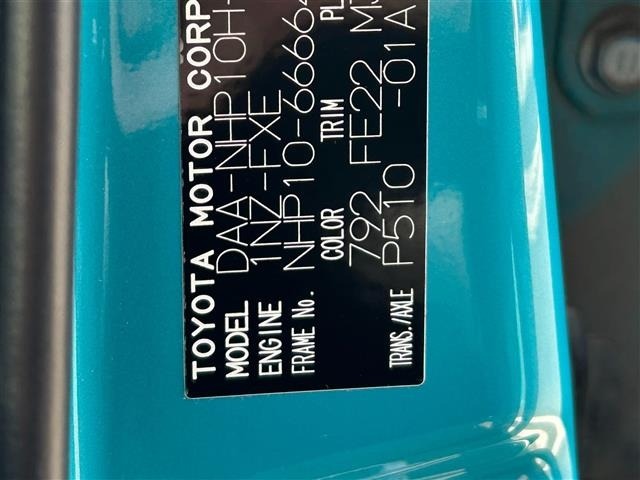 Toyota AQUA 2017 7253836-8