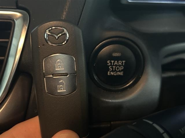 Mazda AXELA 2017 7242746-1