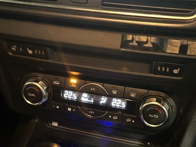 Mazda AXELA 2017 7242746-18
