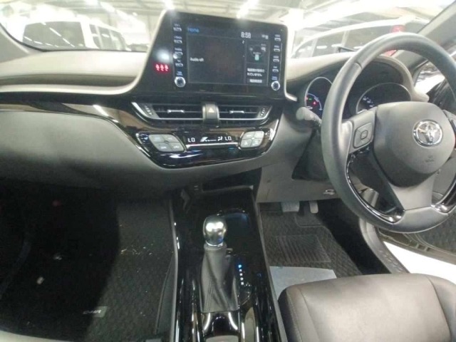 Toyota C-HR 2023 7255543-11