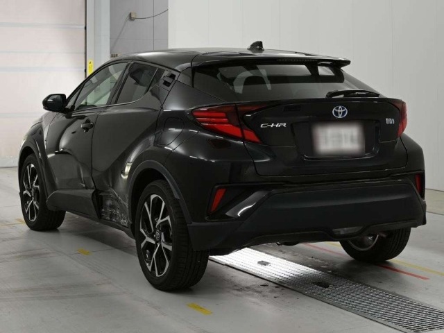 Toyota C-HR 2023 7255543-6