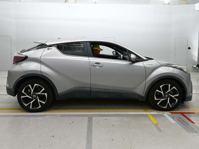Toyota C-HR 2017 7255556-3