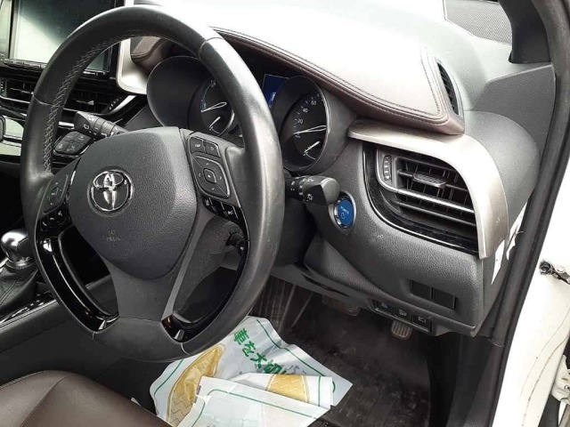 Toyota C-HR 2017 7255557-9