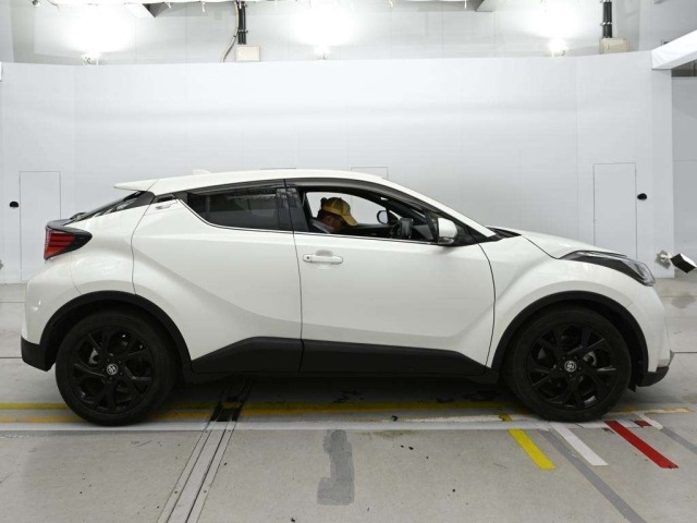 Toyota C-HR 2020 7255564-3