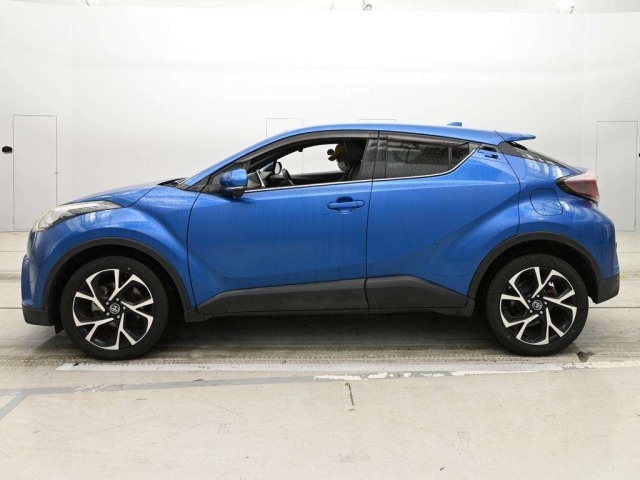 Toyota C-HR 2016 7255571-4