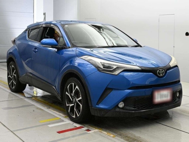 Toyota C-HR 2016 7255571-5