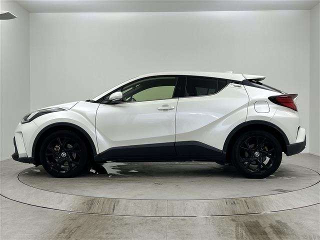 Toyota C-HR 2021 7255814-11