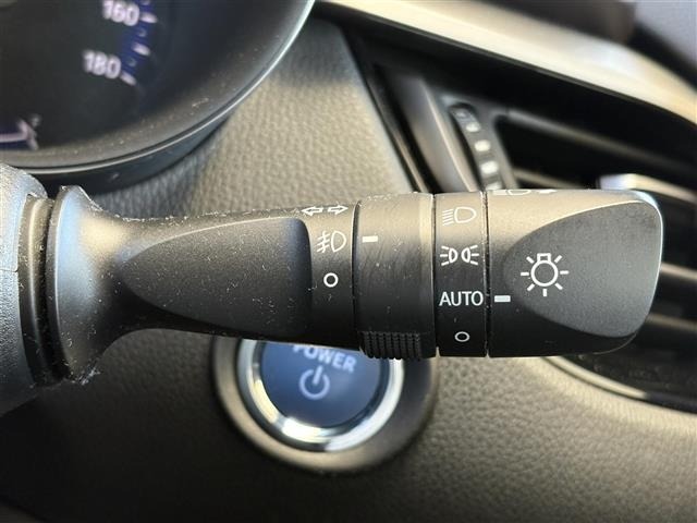 Toyota C-HR 2017 7255818-21