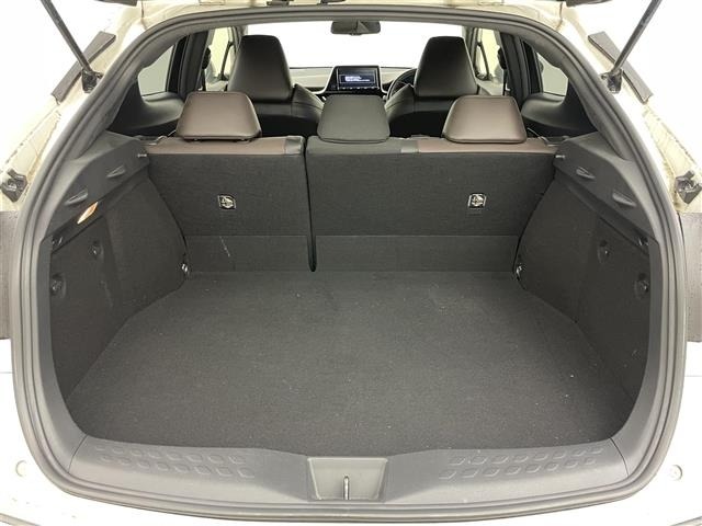 Toyota C-HR 2017 7255829-9