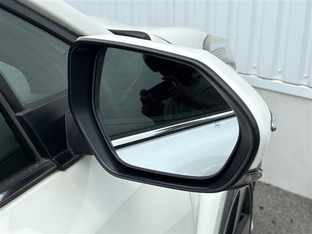 Toyota C-HR 2017 7255830-17