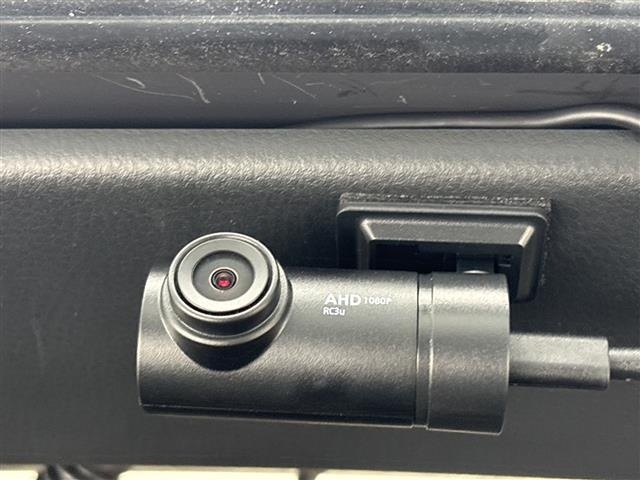 Toyota C-HR 2017 7255830-22