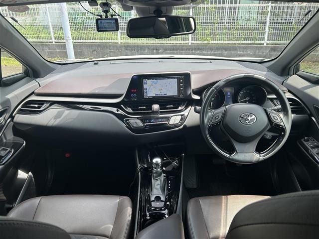 Toyota C-HR 2017 7255835-14
