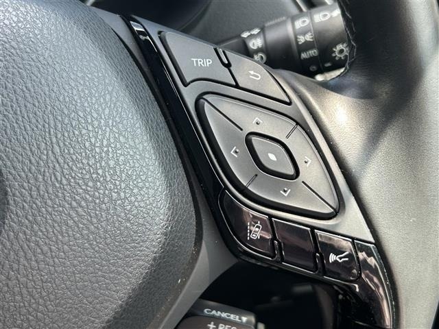 Toyota C-HR 2017 7255835-9