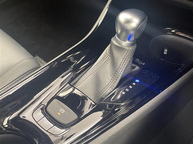 Toyota C-HR 2022 7255837-10