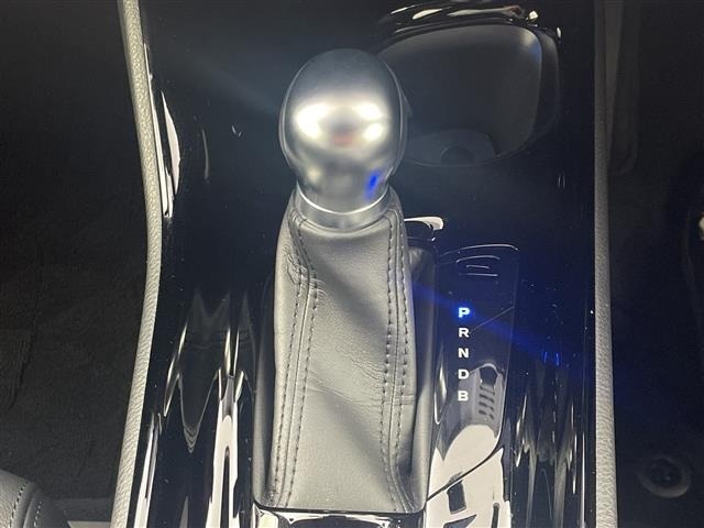 Toyota C-HR 2022 7255837-11