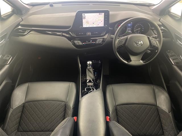 Toyota C-HR 2022 7255837-14
