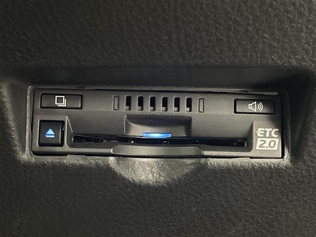 Toyota C-HR 2022 7255837-17