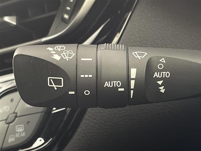 Toyota C-HR 2022 7255837-5