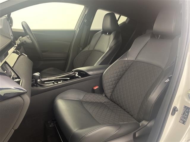 Toyota C-HR 2022 7255837-6