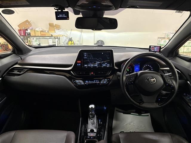 Toyota C-HR 2017 7255846-14