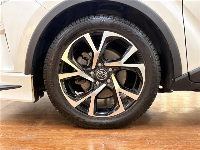 Toyota C-HR 2017 7255846-19