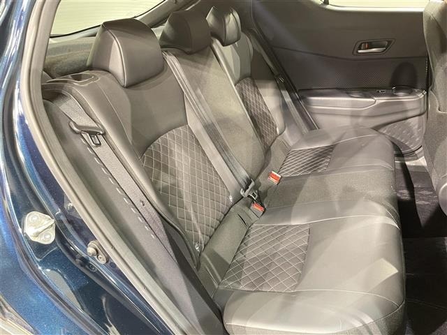 Toyota C-HR 2019 7255847-11