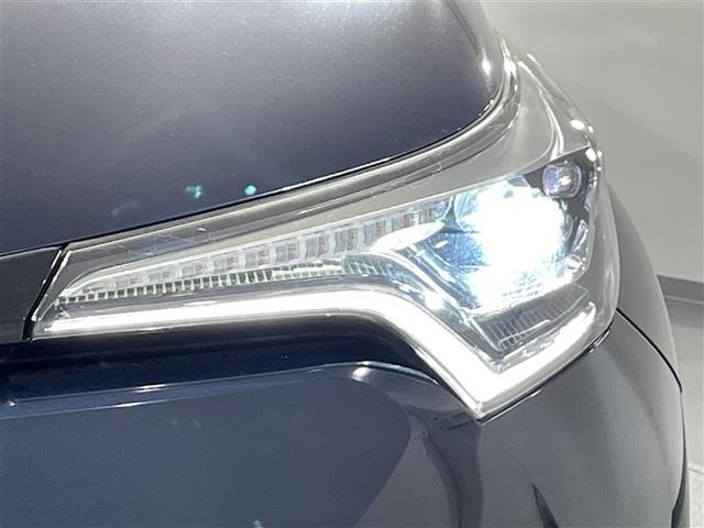 Toyota C-HR 2019 7255847-13
