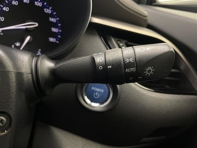 Toyota C-HR 2019 7255861-10