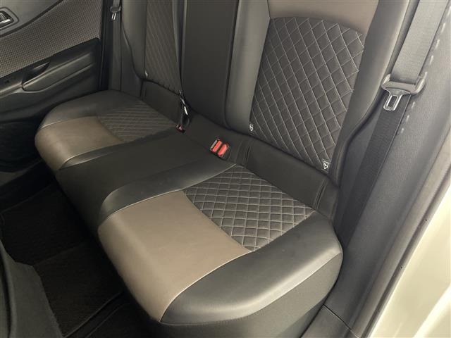 Toyota C-HR 2019 7255861-6