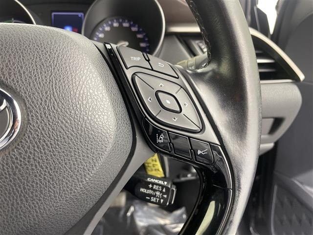 Toyota C-HR 2017 7255869-1