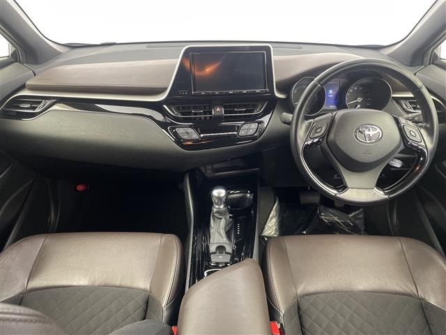Toyota C-HR 2017 7255869-15