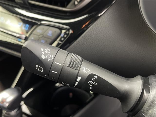 Toyota C-HR 2017 7255869-8