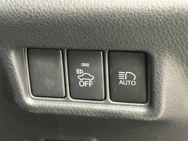 Toyota C-HR 2019 7255876-21