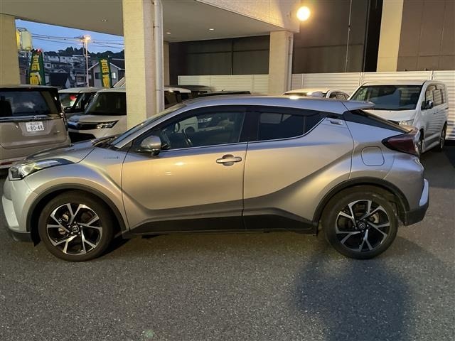 Toyota C-HR 2017 7255889-1